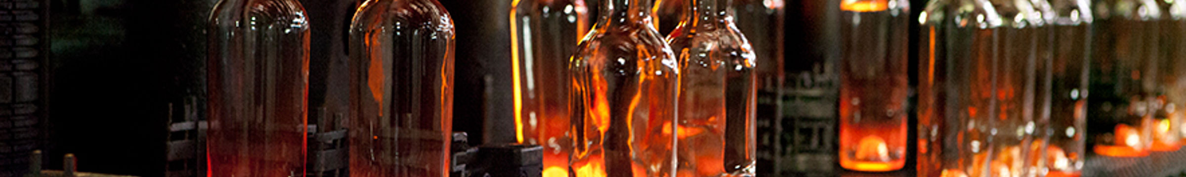 Botellas en planta de cristales con uso energía renovable Statkraft