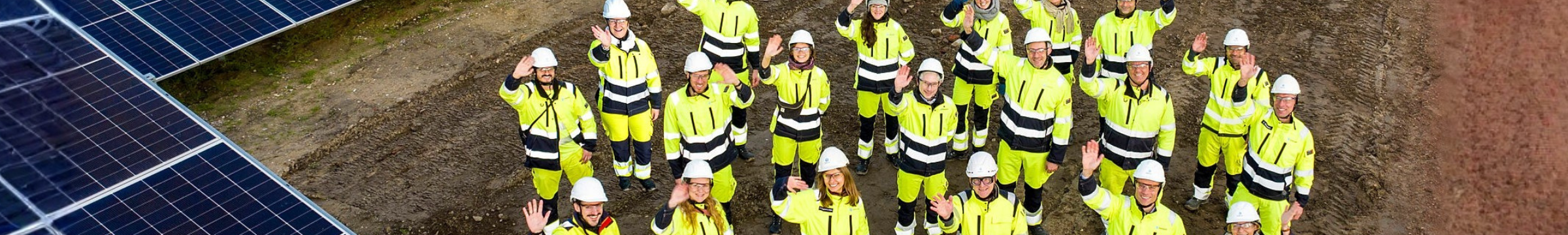 Equipo Statkraft instruidos con equipo de seguridad