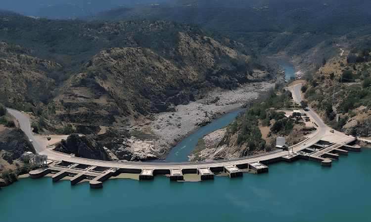 embalse para generaci&oacute;n de energ&iacute;a h&iacute;drica
