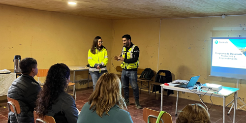 Emprendedores siendo capacitados