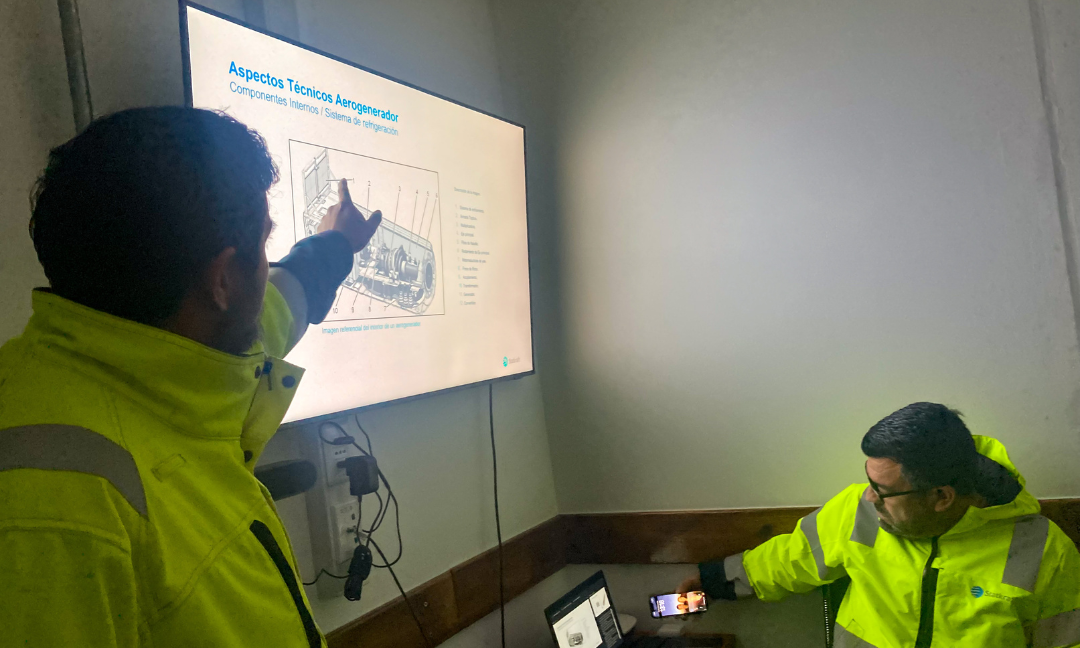 Estudiantes en visita parque eólico 4