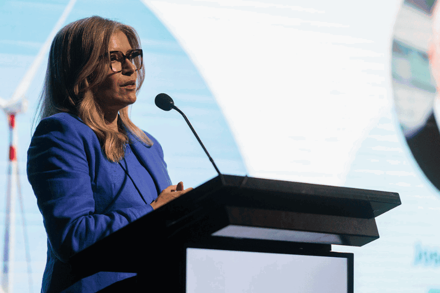 Bienvenida María Teresa González