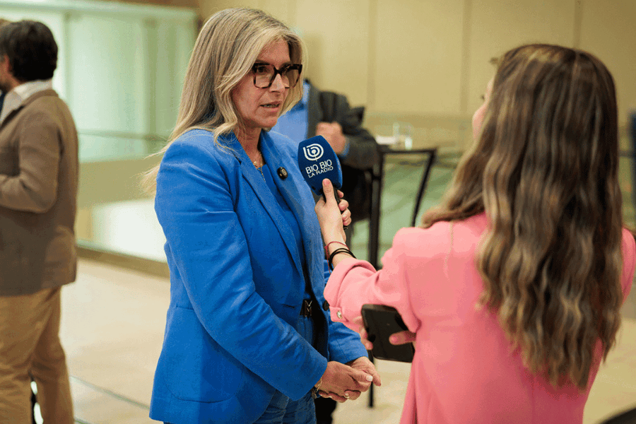 Prensa en encuentro