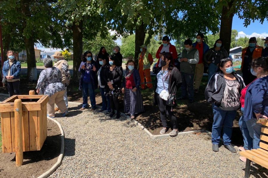 comiunidad de pilmaiquen asiste a entrega de plaza