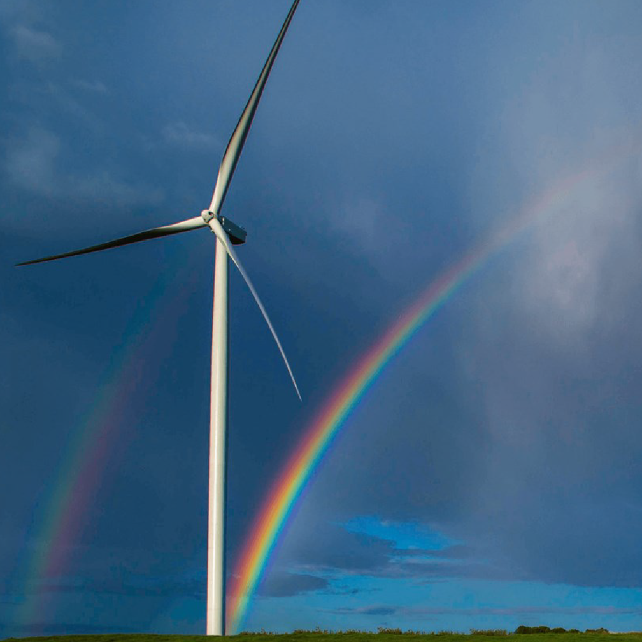 Generador Eólico Statkraft arcoíris cielo